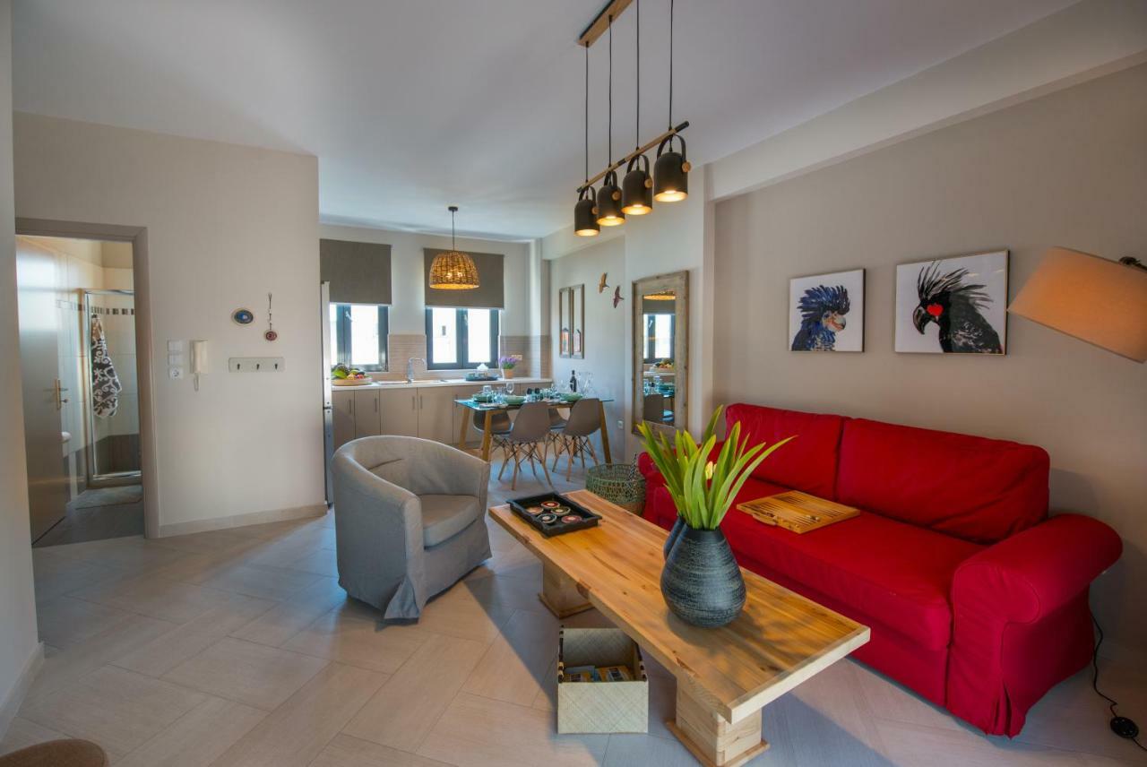 Marios Home, A Cozy And Spacious Apartment Near Downtown Preveza Buitenkant foto